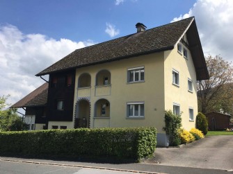 2.5 Zi-Wohnung 2.5 Zi-Wohnung
