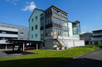 Charmante 2.5-Zimmerwohnung an sonniger Lage