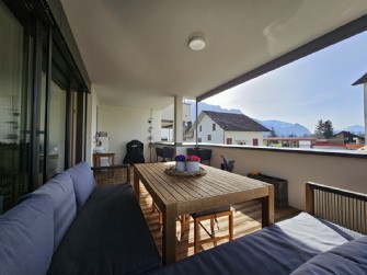 Hochwertige 3.5.-Zi-Wohnung mit tollem Balkon