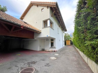 Einfamilienhaus mit Garten