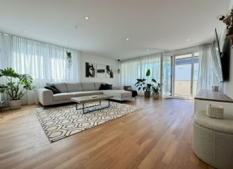 Lichtdurchflutete Wohnung an zentraler Lage